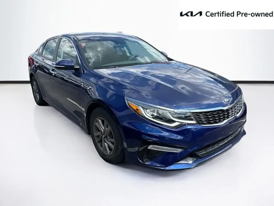 2020 Kia Optima LX photo 1