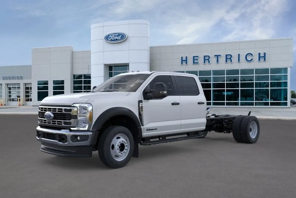 2025 Ford F-450 XL photo 1