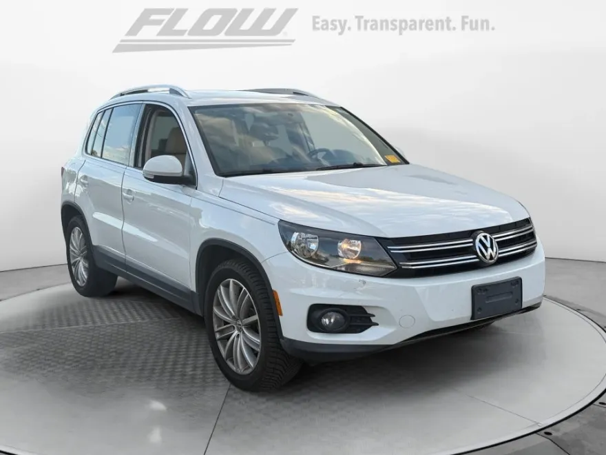 2015 Volkswagen Tiguan SEL photo 1