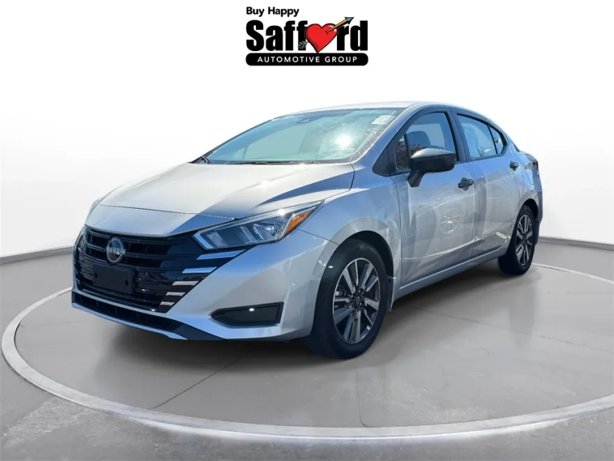 2023 Nissan Versa 1.6 S photo 1