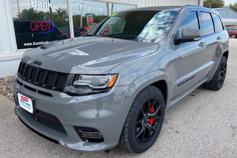 2020 Jeep Grand Cherokee SRT8 photo 1