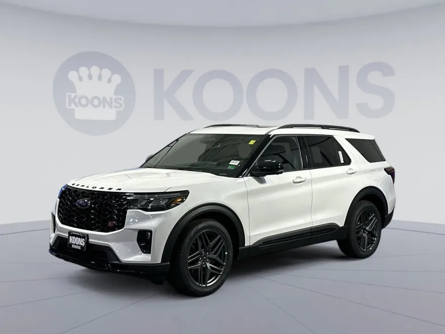 2025 Ford Explorer ST photo 1