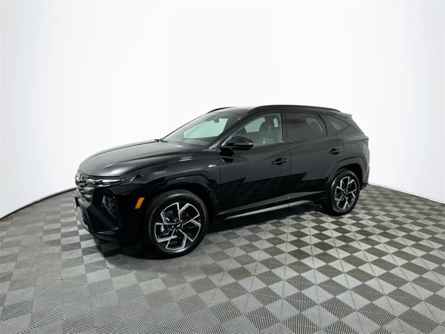 2025 Hyundai Tucson Hybrid N Line photo 1