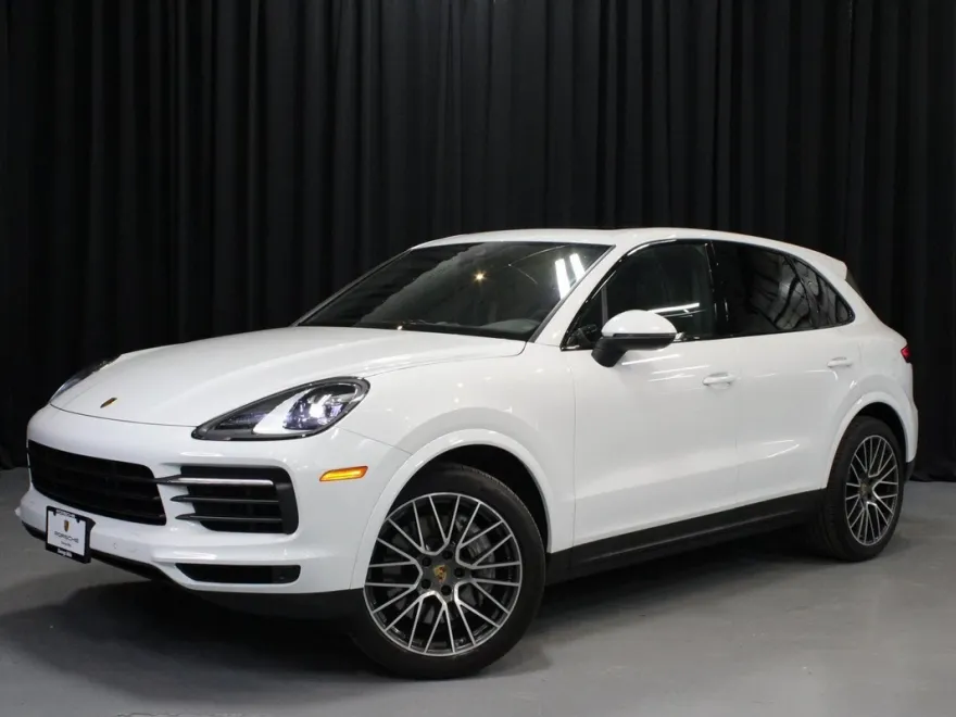 2023 Porsche Cayenne Platinum Edition photo 1