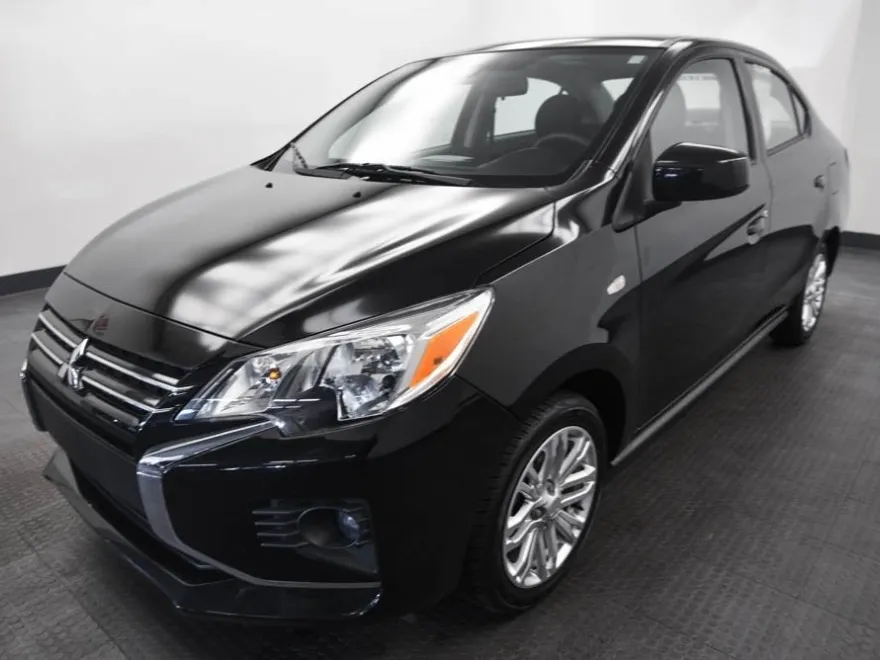 2024 Mitsubishi Mirage G4 LE photo 1