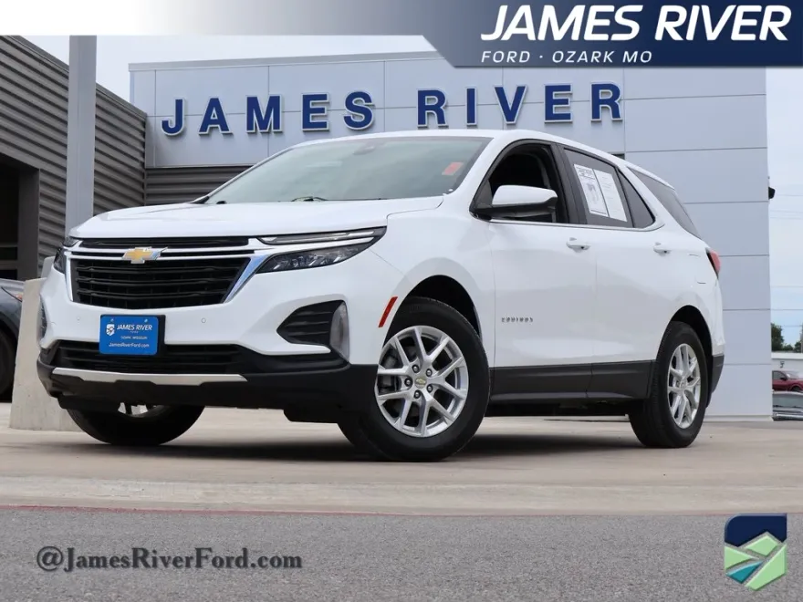 2023 Chevrolet Equinox LT photo 1