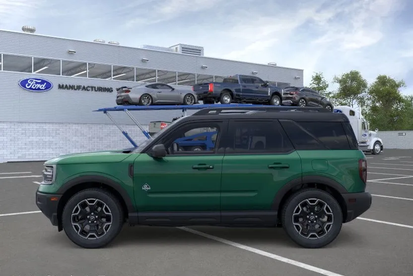 2025 Ford Bronco Sport Outer Banks photo 1