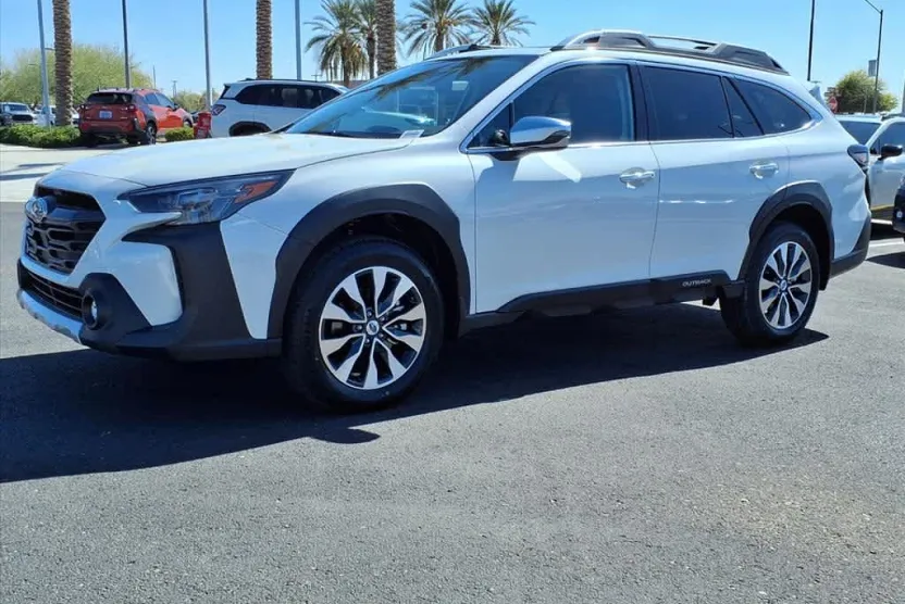 2025 Subaru Outback Touring XT photo 1