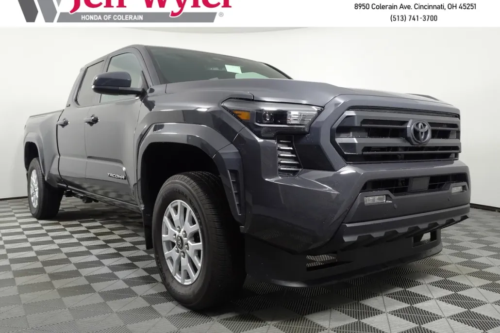 2024 Toyota Tacoma SR5 Double Cab photo 1