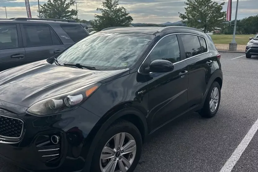 2017 Kia Sportage LX photo 1