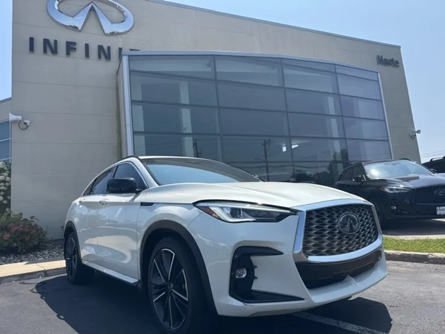 2022 Infiniti QX55 Luxe photo 1