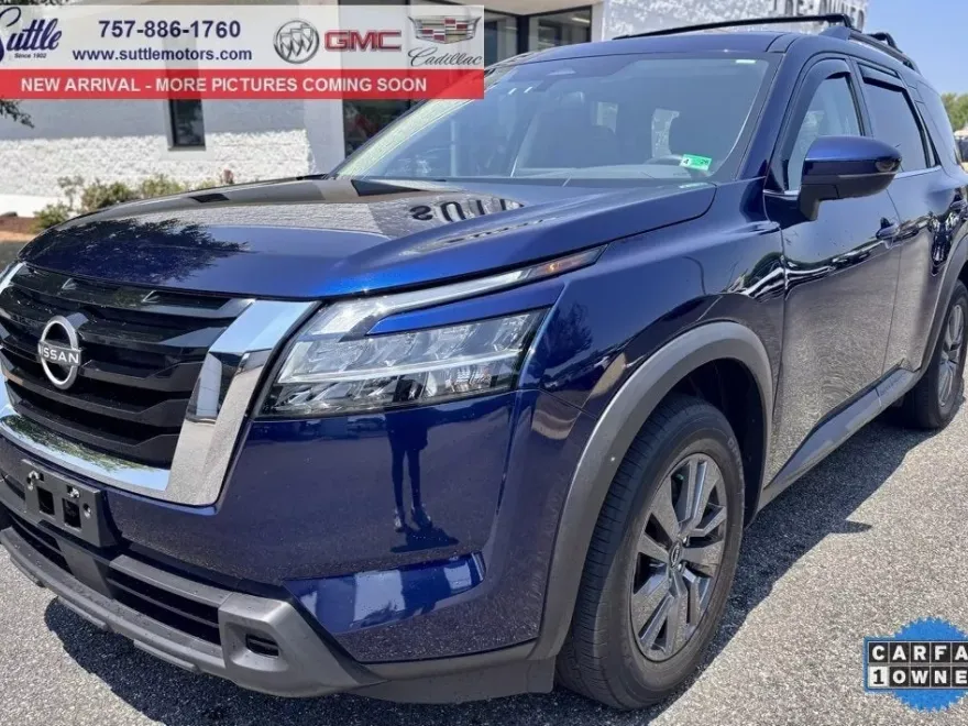 2022 Nissan Pathfinder SV photo 1
