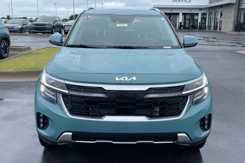 2026 Kia Seltos SX photo 1