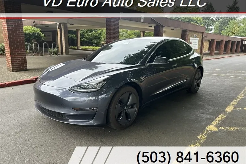 2020 Tesla Model 3 Standard Range photo 1