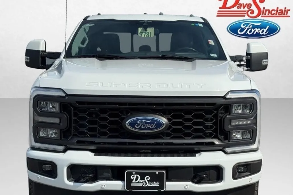 2023 Ford F-250 photo 1