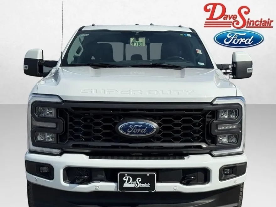 2023 Ford F-250 photo 1