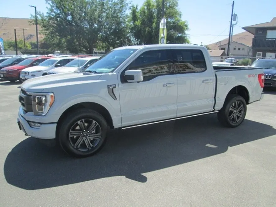 2023 Ford F-150 Lariat FX4 photo 1