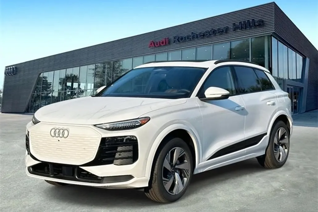 2025 Audi Q6 E-tron Premium Plus photo 1