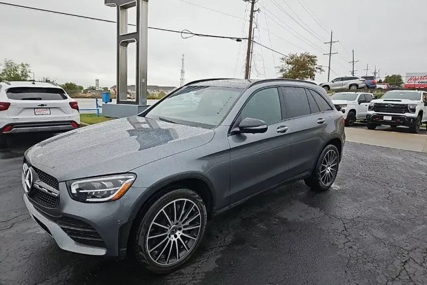 2020 Mercedes Benz GLC 300 photo 1