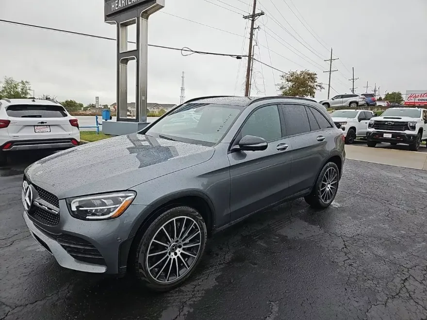 2020 Mercedes Benz GLC 300 photo 1