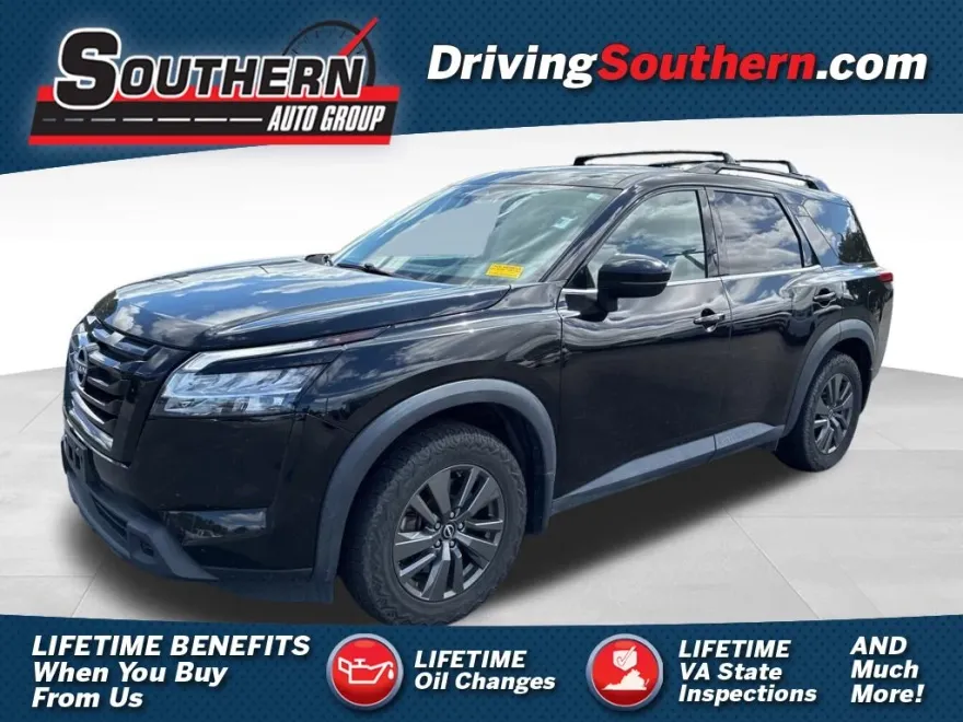 2022 Nissan Pathfinder SV photo 1