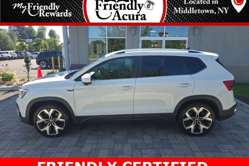 2022 Volkswagen Taos SEL photo 1