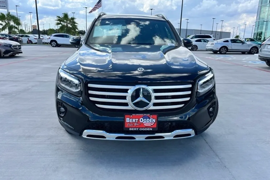 2025 Mercedes Benz GLB 250 photo 1