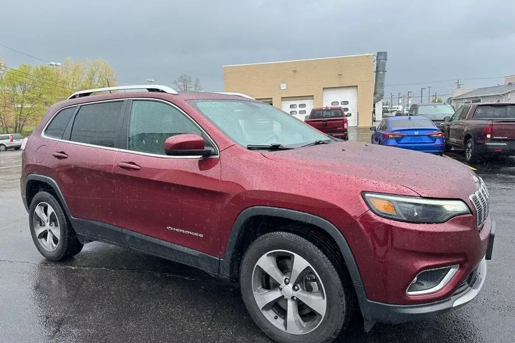 2019 Jeep Cherokee Limited photo 1