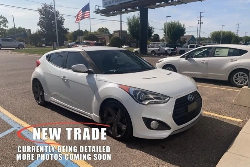2015 Hyundai Veloster Turbo photo 1