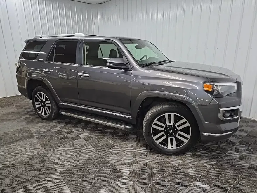 2021 Toyota 4Runner Limited photo 1