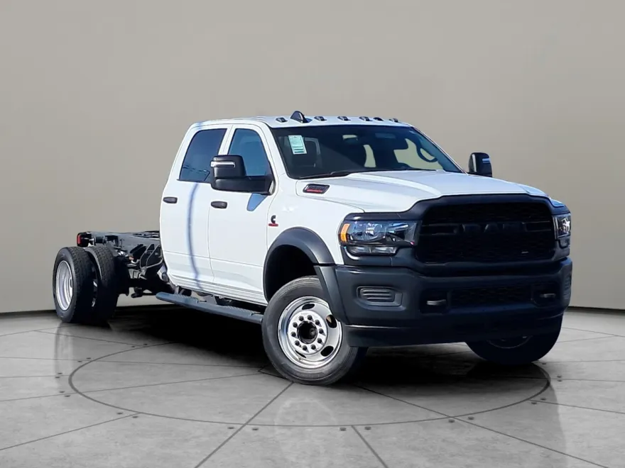 2024 Ram 5500 photo 1