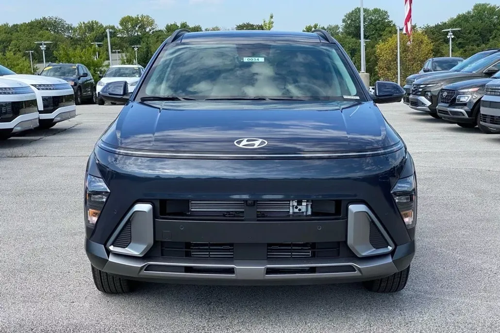2026 Hyundai Kona Limited photo 1