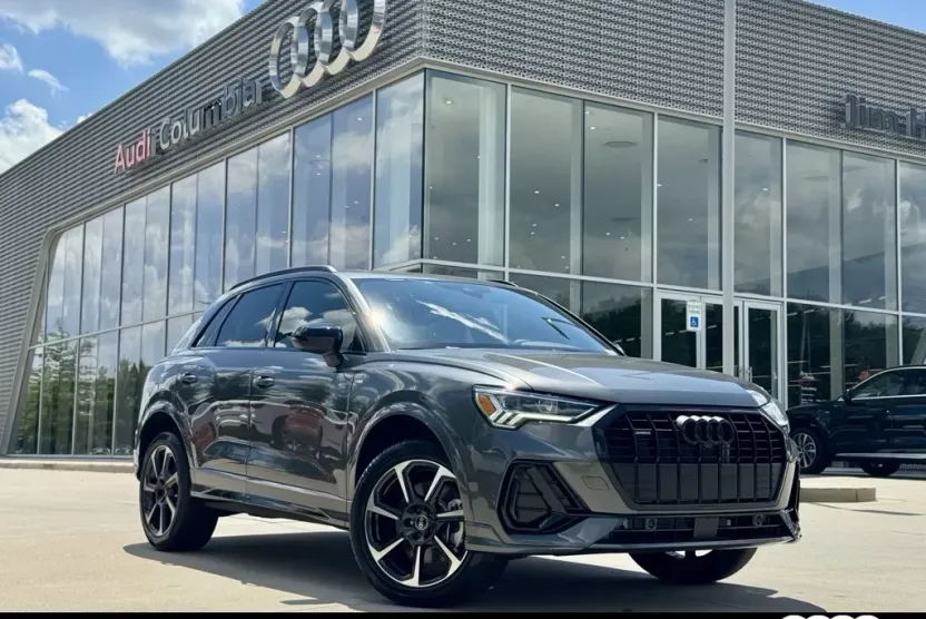 2025 Audi Q3 45 TFSI S line Premium Plus photo 1