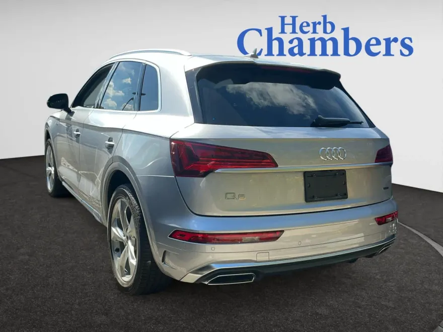 2022 Audi Q5 S line Premium Plus photo 1