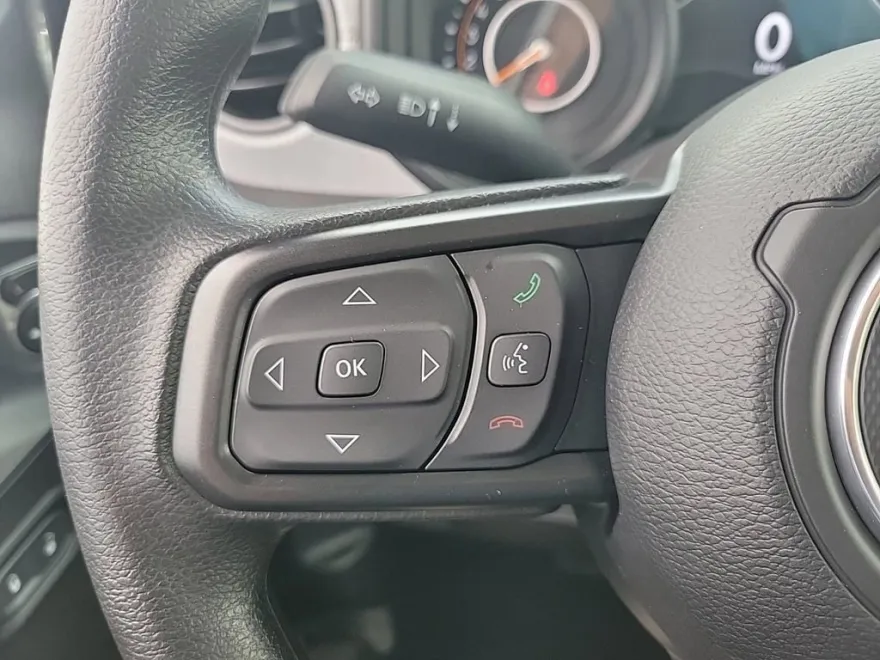 2025 Jeep Gladiator photo 22