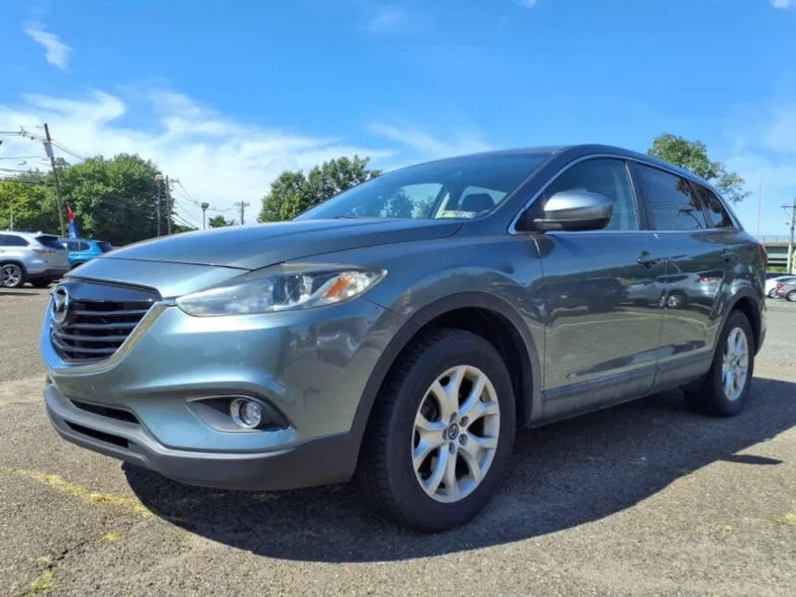 2013 Mazda CX-9 Touring photo 1