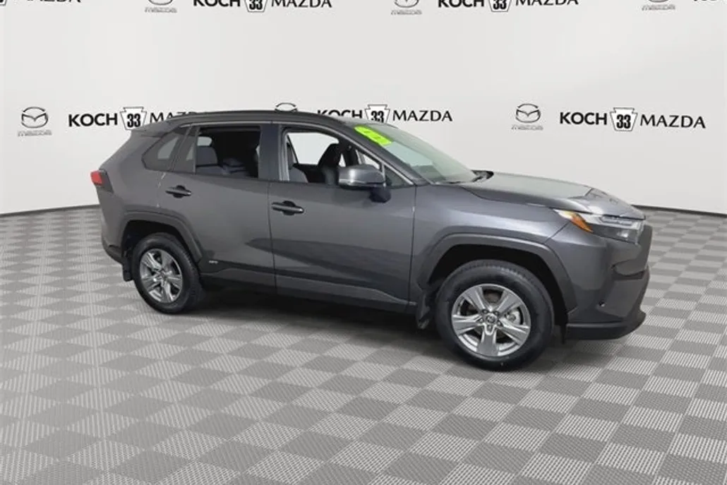 2022 Toyota RAV4 Hybrid XLE photo 1