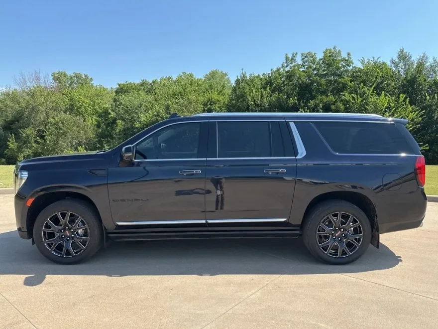 2024 Gmc Yukon XL Denali photo 1