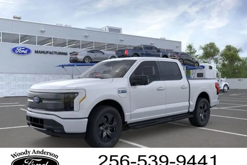 2025 Ford F-150 Lightning photo 1
