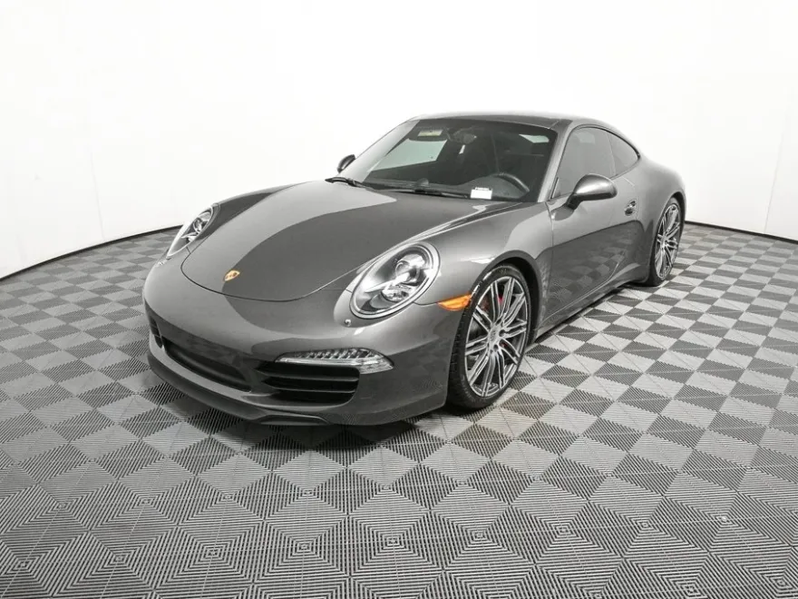 2015 Porsche 911 S photo 1