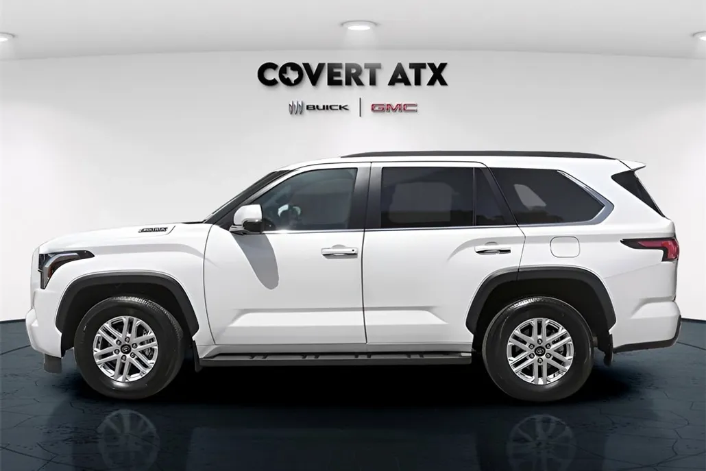 2025 Toyota Sequoia SR5 photo 1