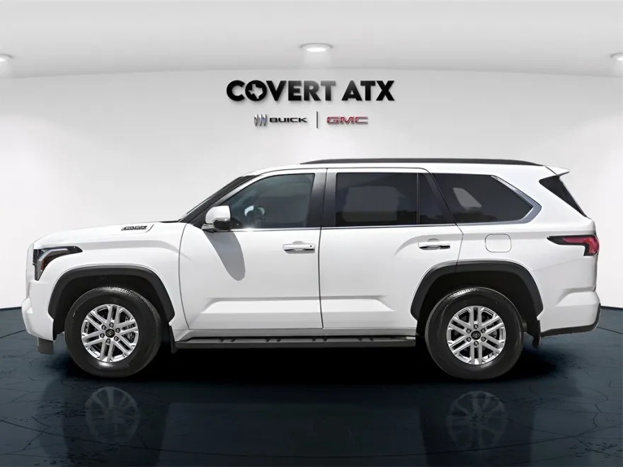 2025 Toyota Sequoia SR5 photo 1