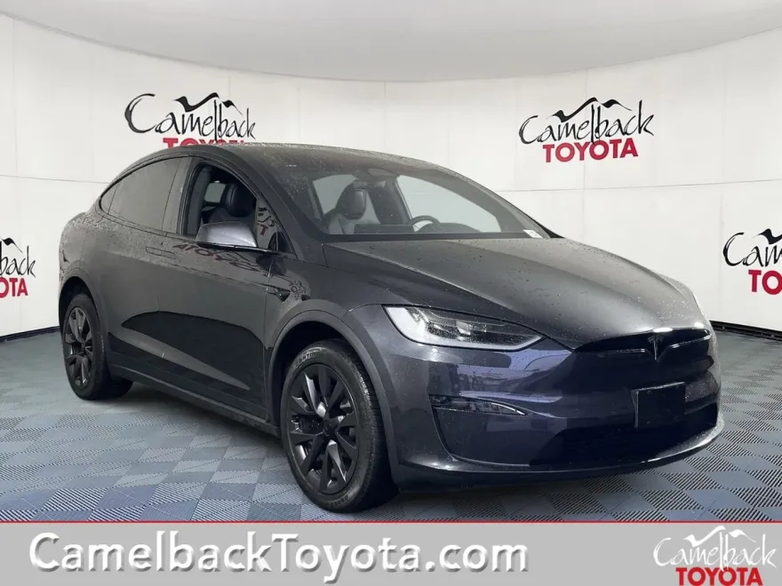 2024 Tesla Model X photo 1