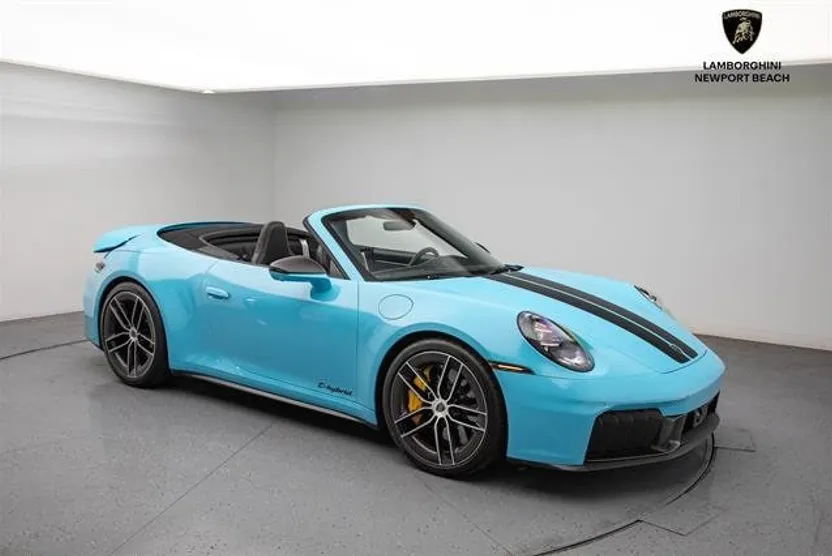 2025 Porsche 911 GTS Cabriolet photo 1