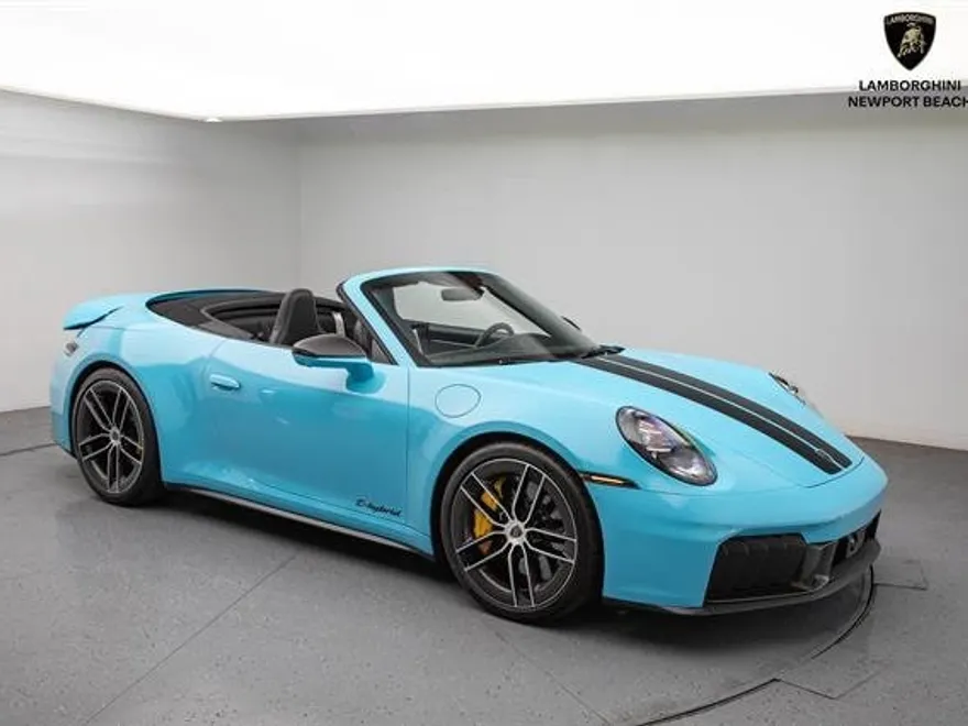 2025 Porsche 911 GTS Cabriolet photo 1