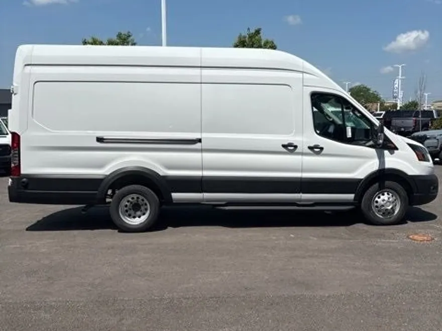2025 Ford Transit photo 1