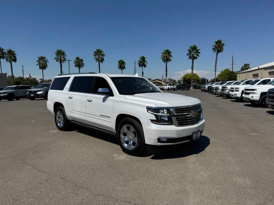 2016 Chevrolet Suburban LTZ photo 1