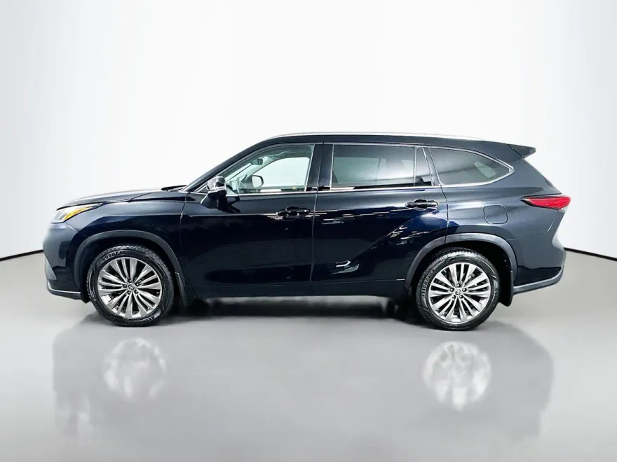 2020 Toyota Highlander Platinum photo 1