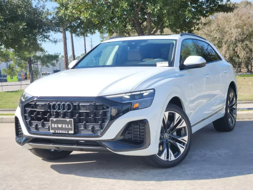 2025 Audi Q8 55 Premium photo 1