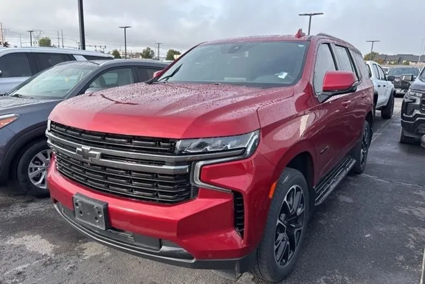 2022 Chevrolet Tahoe RST photo 1